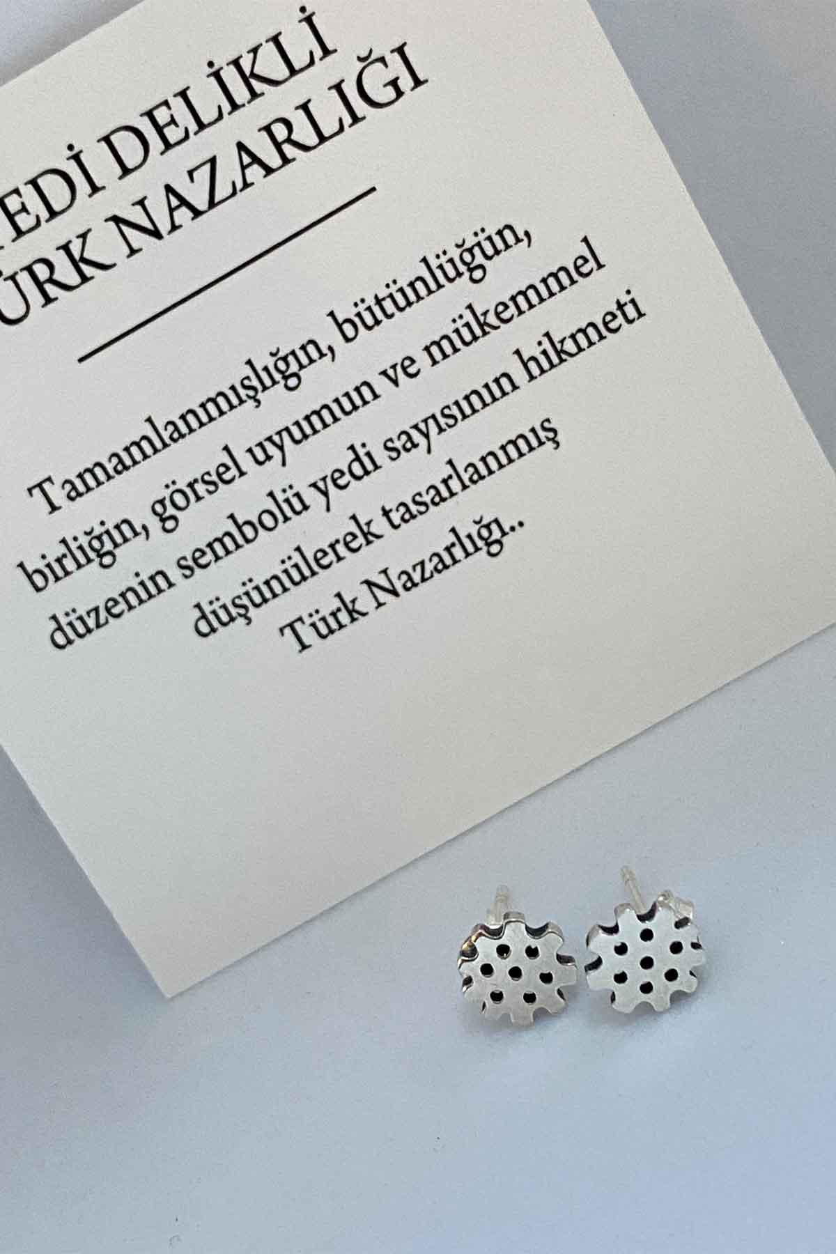 Yedi Delikli Türk Nazarlığı Minik Sabit Küpe